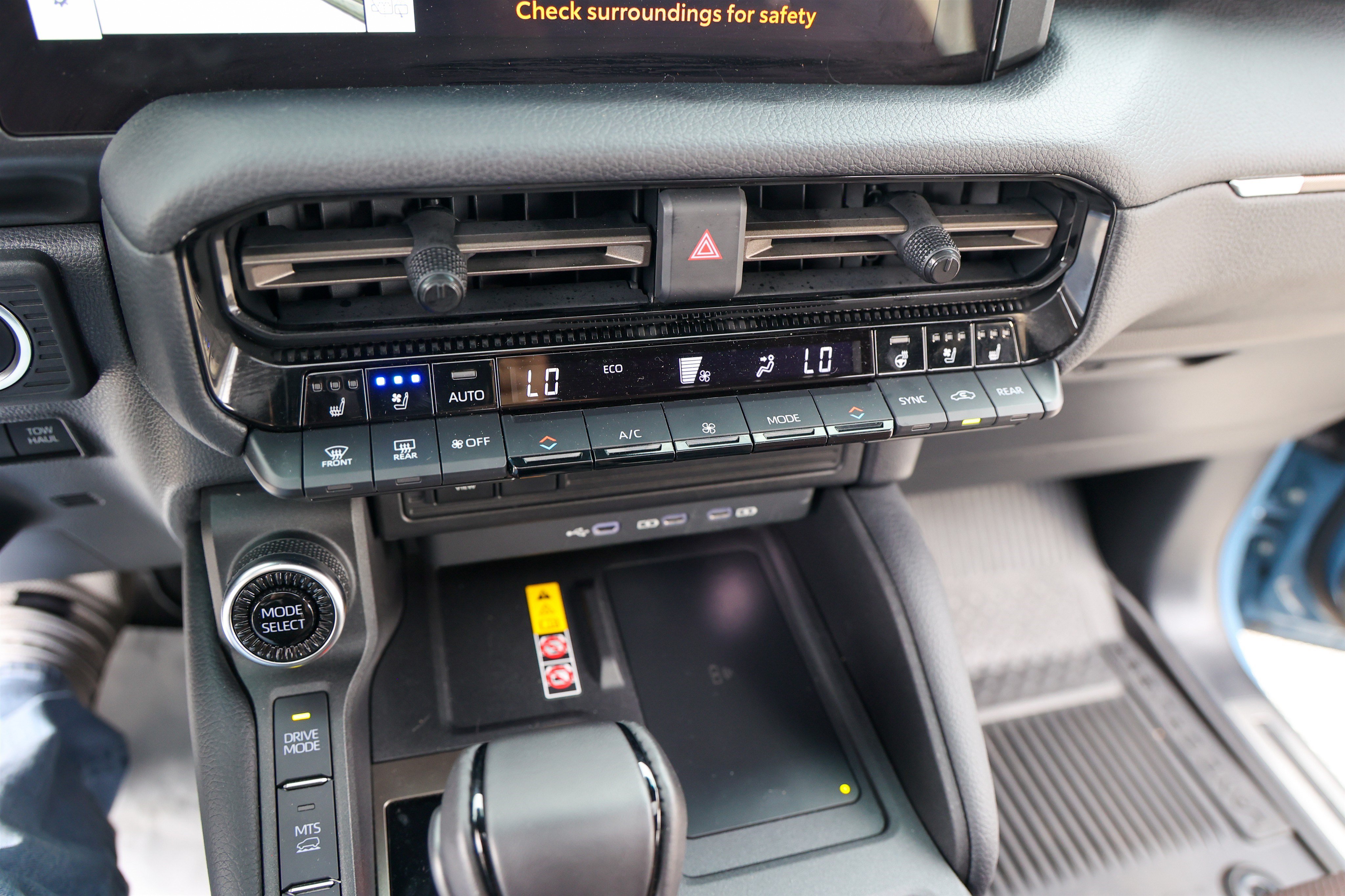 Used 2025 Toyota Land Cruiser w/ Premium Package AWD/4WD image 25