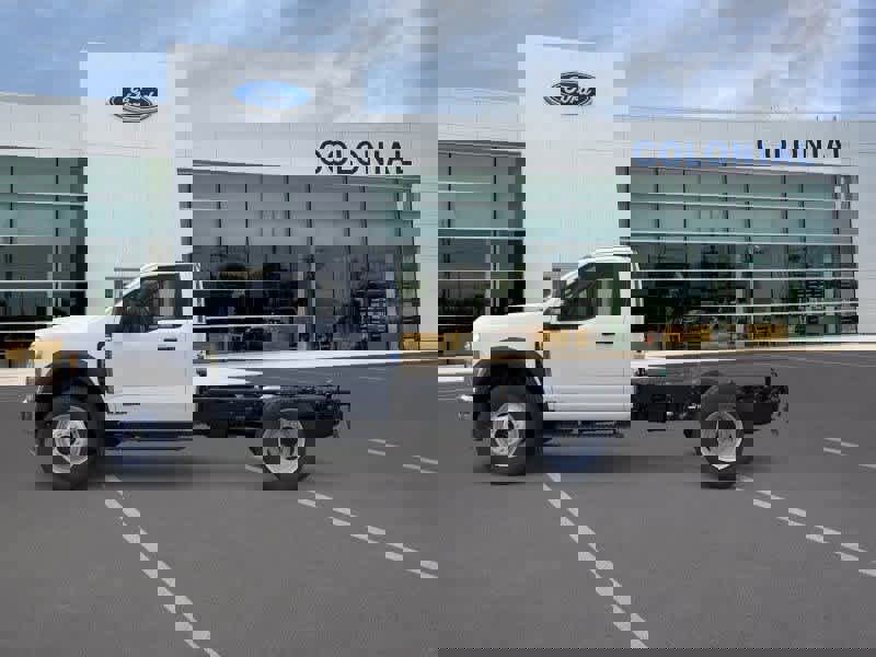 New 2026 Ford F550 image 3