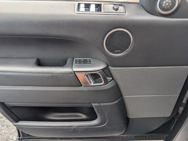 Used 2019 Land Rover Range Rover Sport HST image 36