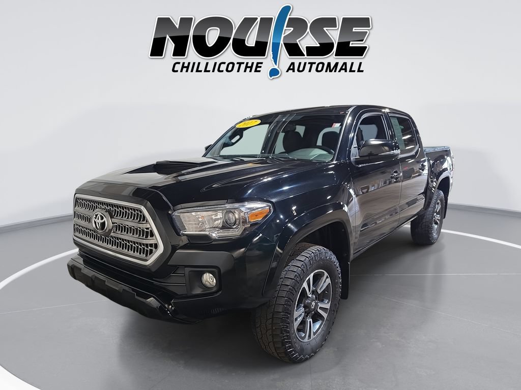 Used 2017 Toyota Tacoma TRD Sport w/ Tow Package (A/T) AWD/4WD image 1