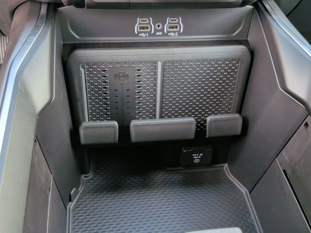 New 2026 RAM 1500 4x4 Crew Cab image 30