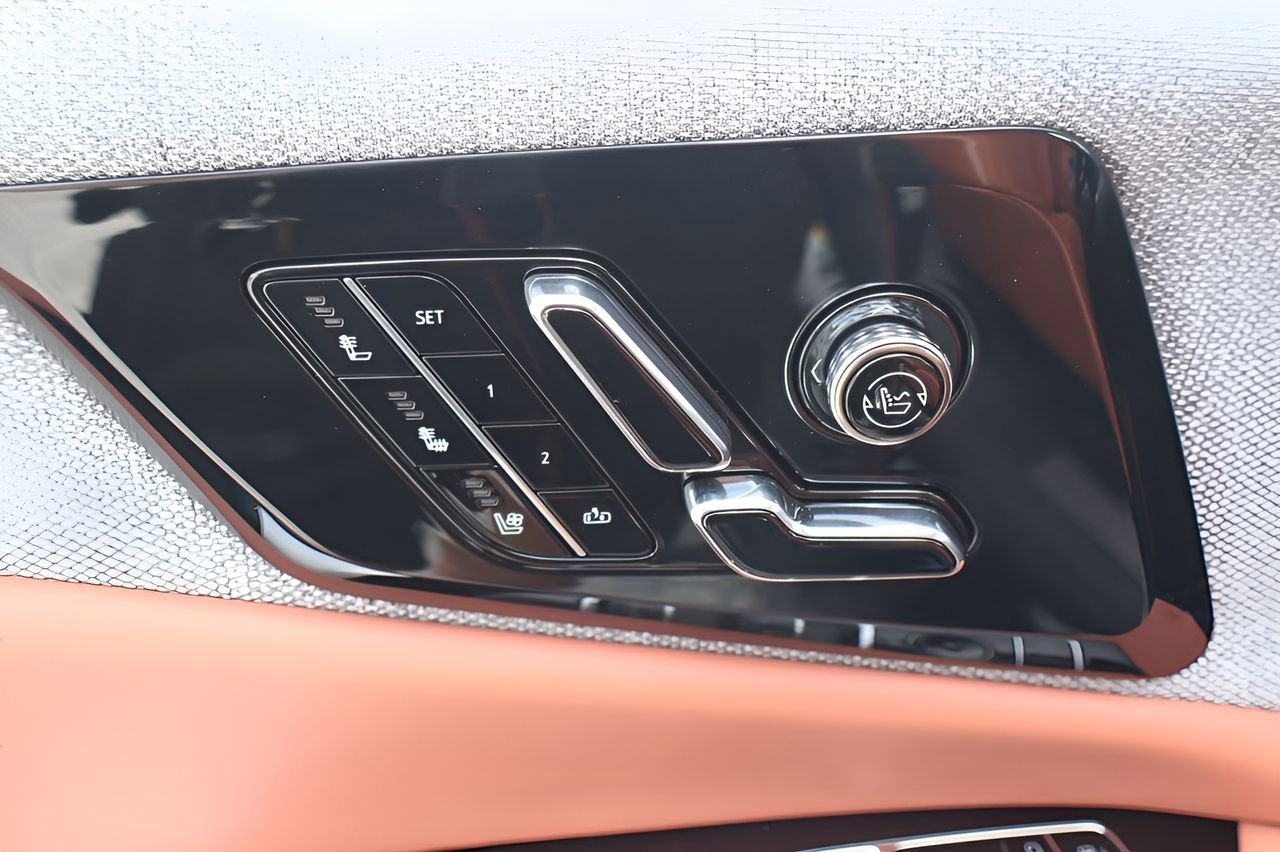 New 2026 Cadillac Optiq Sport 2 RWD image 11