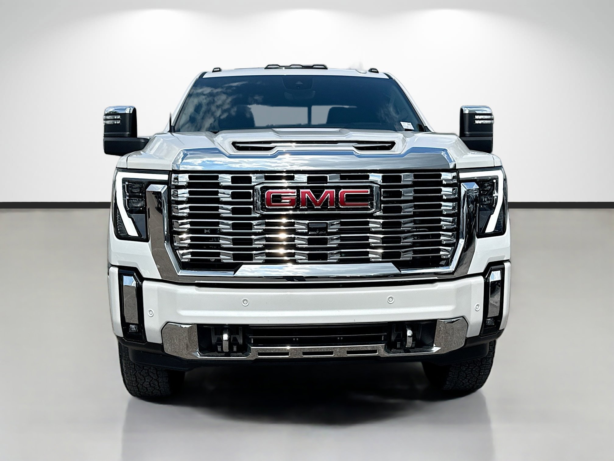 Used 2025 GMC Sierra 2500 Denali w/ Denali Reserve Package image 8