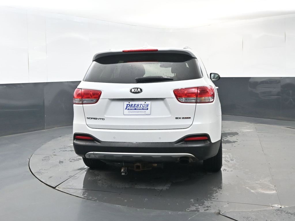 Used 2016 Kia Sorento EX image 4