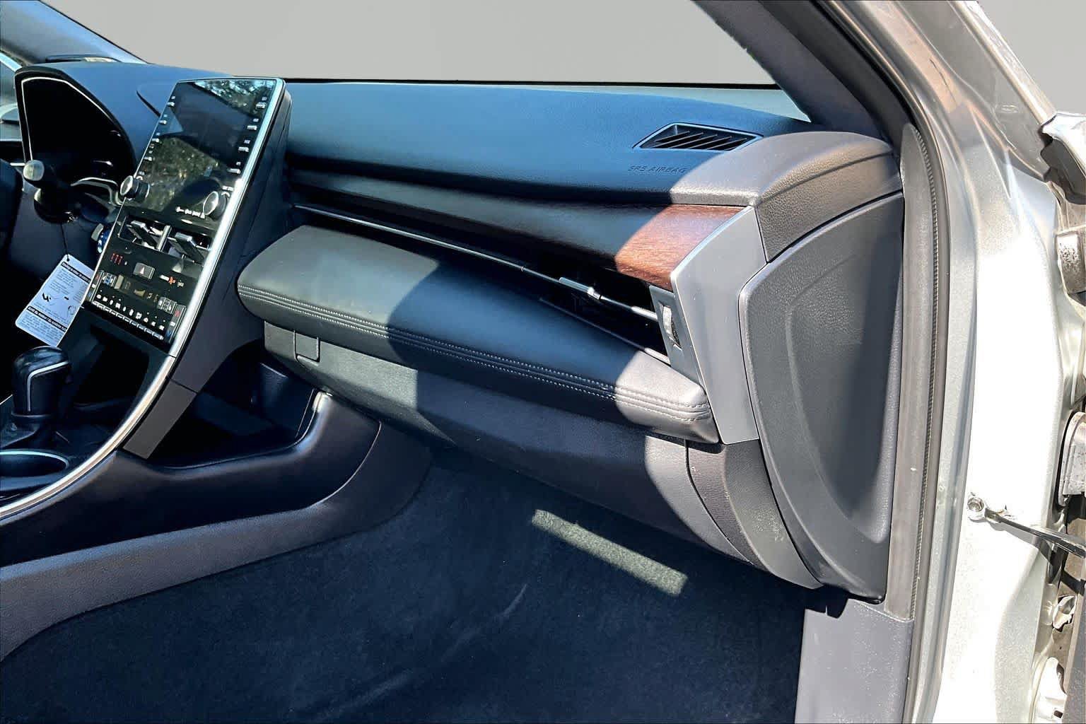 Certified 2021 Toyota Avalon Limited w/ Advanced Safety Package FWD image 19