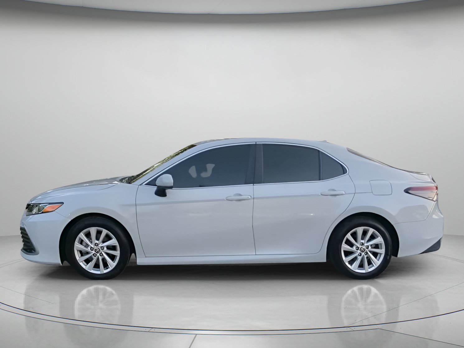 Used 2023 Toyota Camry LE FWD image 16