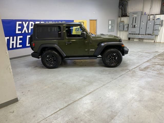 Used 2020 Jeep Wrangler Sport image 8