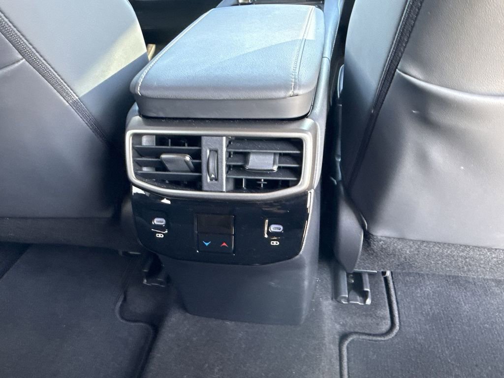 Used 2025 Lexus RX 350 Premium w/ Accessory Package (Z1) image 18