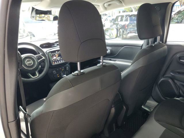 Used 2023 Jeep Renegade Altitude AWD/4WD image 11