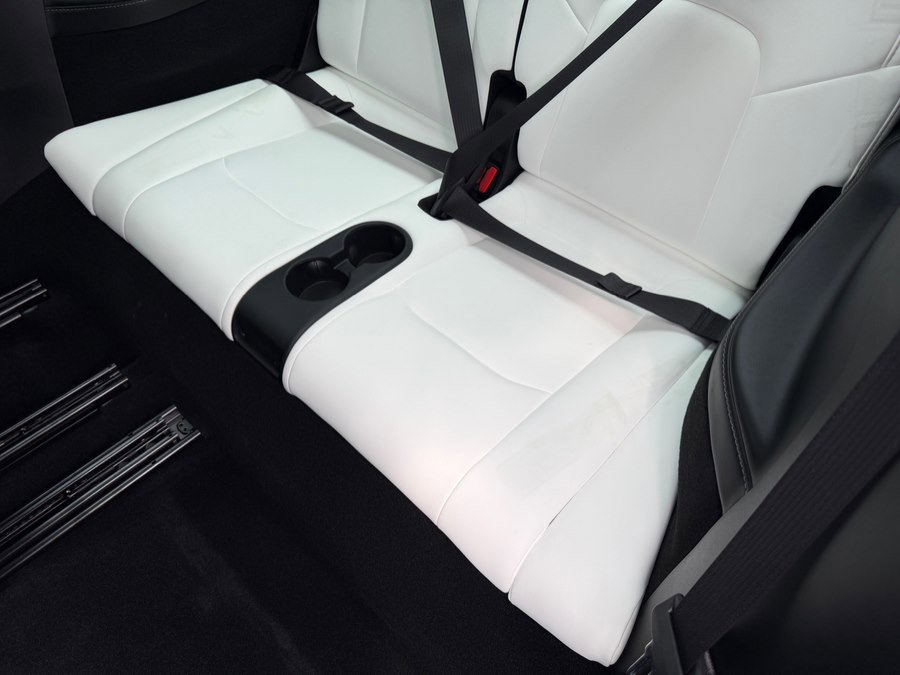 Used 2024 Tesla Model Y Long Range image 46