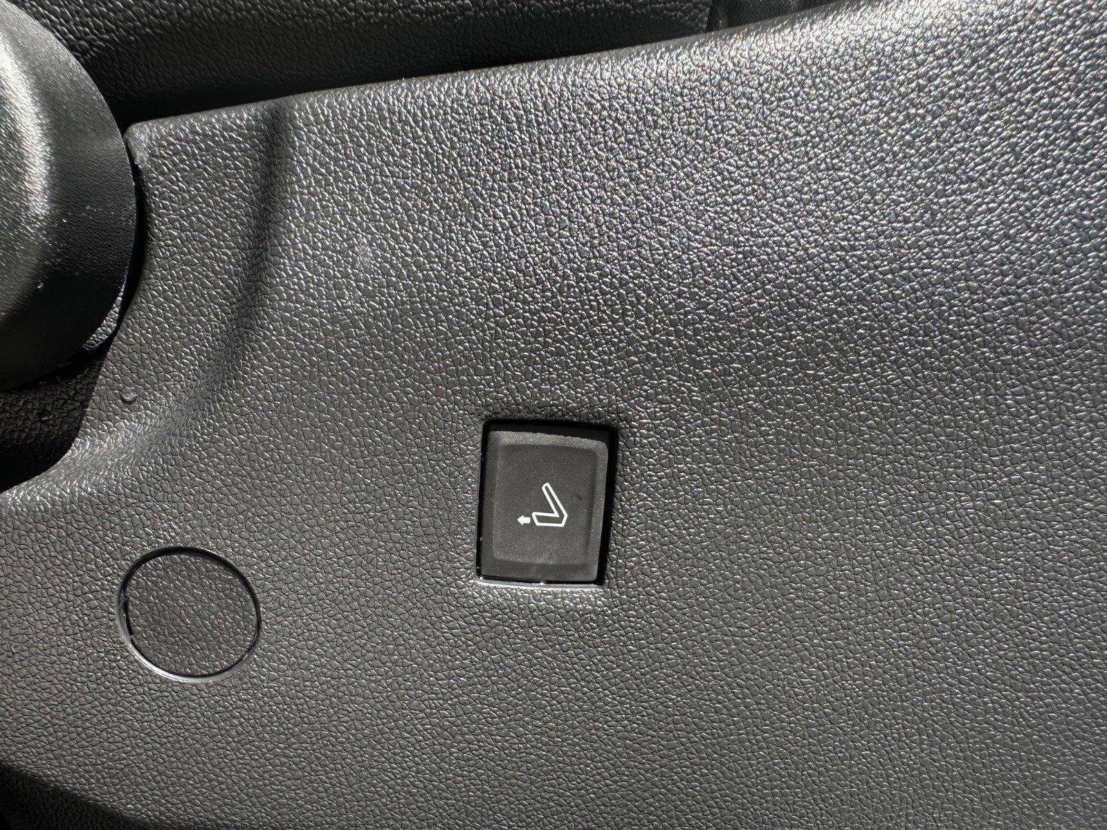 Used 2024 Chevrolet Traverse RS w/ LPO, Floor Liner Package image 22