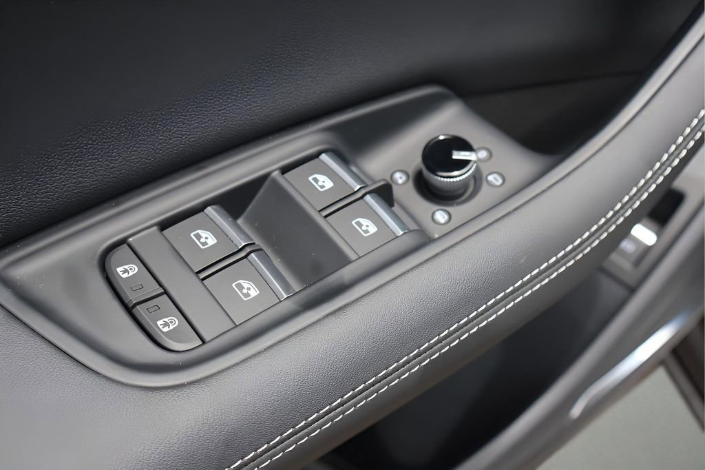 New 2025 Audi Q8 Premium Plus image 12