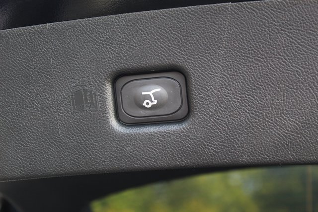 Certified 2023 Lincoln Nautilus Reserve w/ Equipment Group 201A image 7