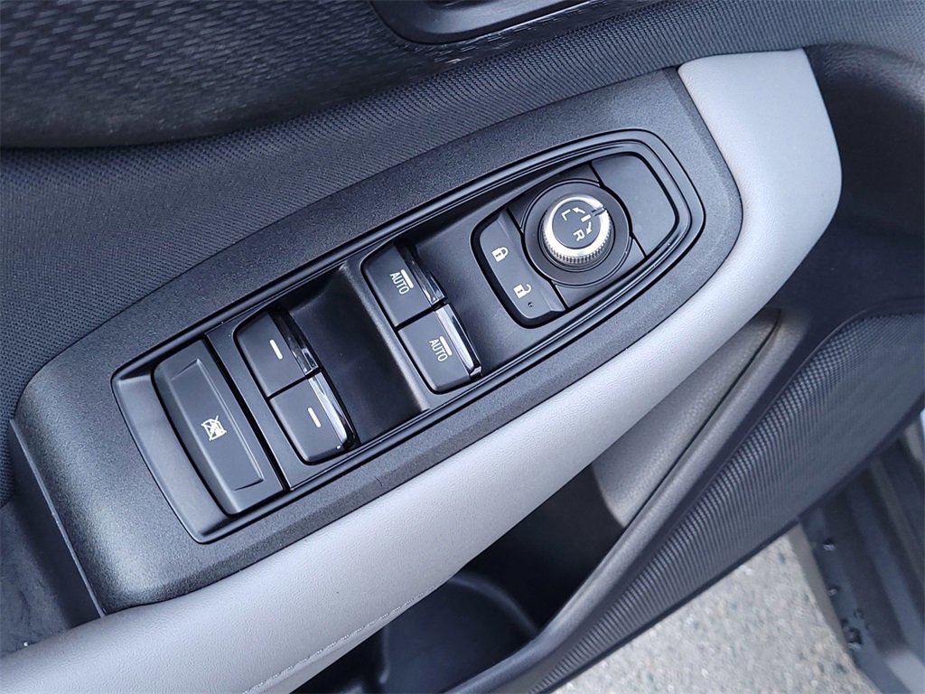 Used 2024 Subaru Outback Premium image 12