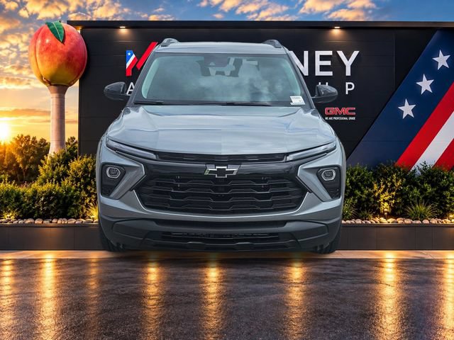 New 2026 Chevrolet TrailBlazer LT w/ Midnight Edition FWD image 8