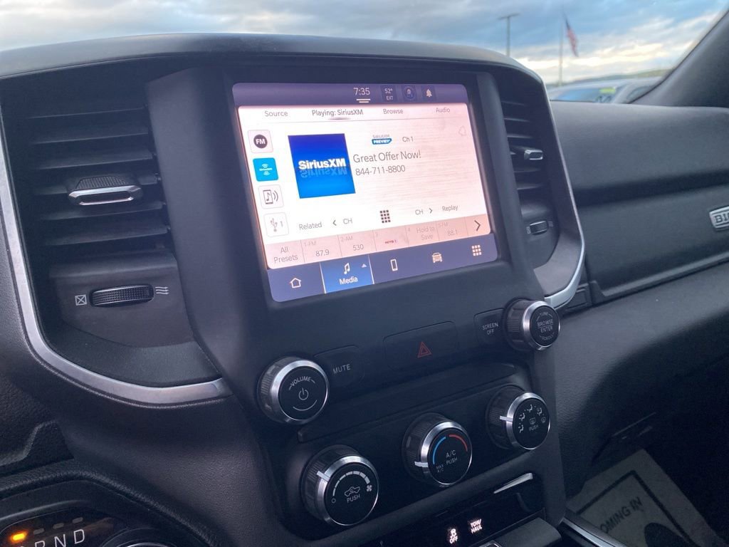 Used 2022 RAM 1500 Big Horn AWD/4WD image 16