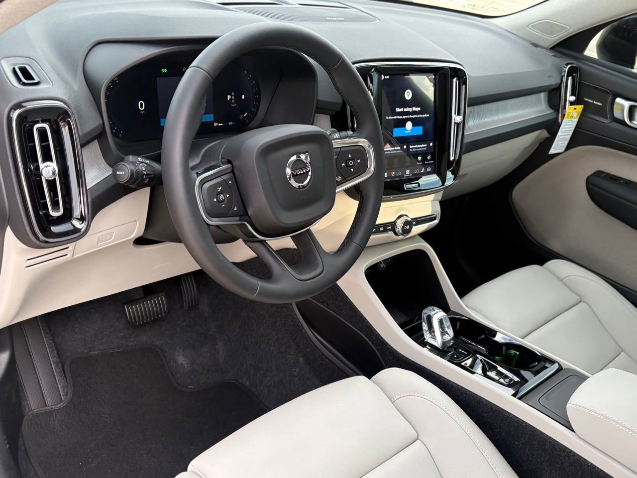 New 2026 Volvo XC40 B5 Plus w/ Protection Package Premier image 12