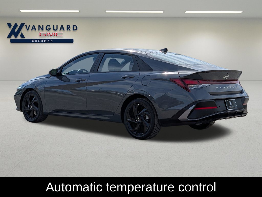 Used 2026 Hyundai Elantra Sport FWD image 4