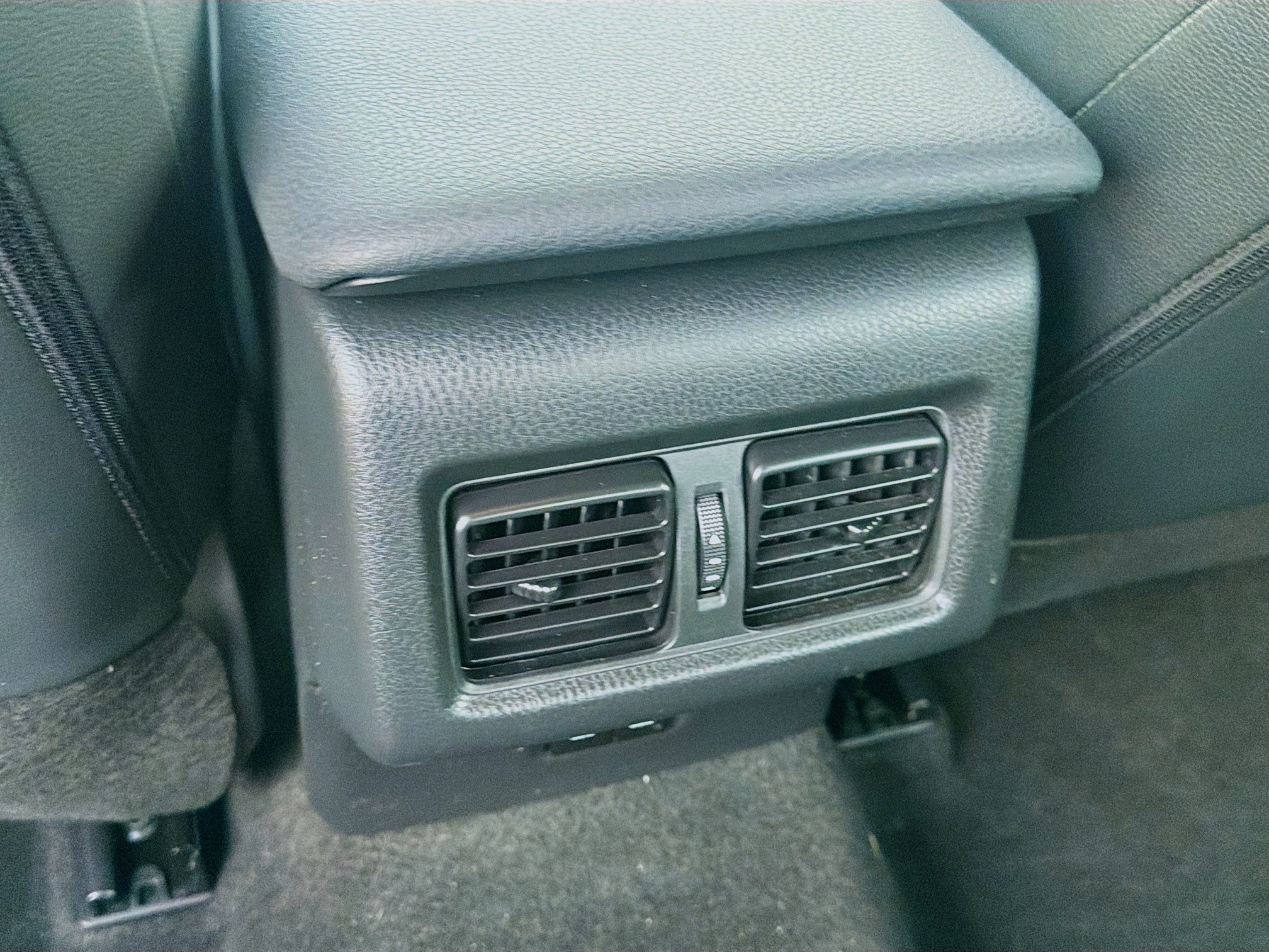 Used 2025 Toyota Camry SE FWD image 22