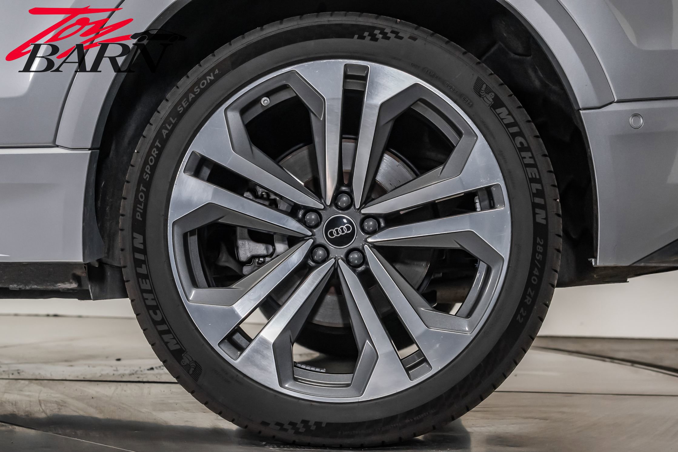 Used 2022 Audi Q8 Premium Plus image 19