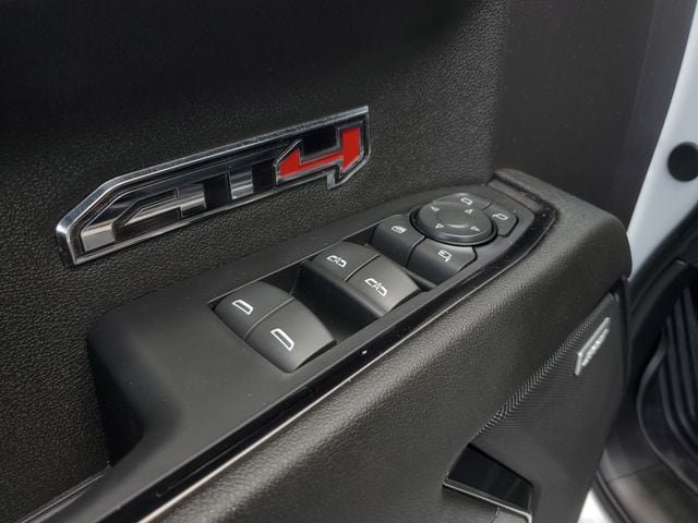 Used 2024 GMC Sierra 1500 AT4 w/ Technology Package AWD/4WD image 25