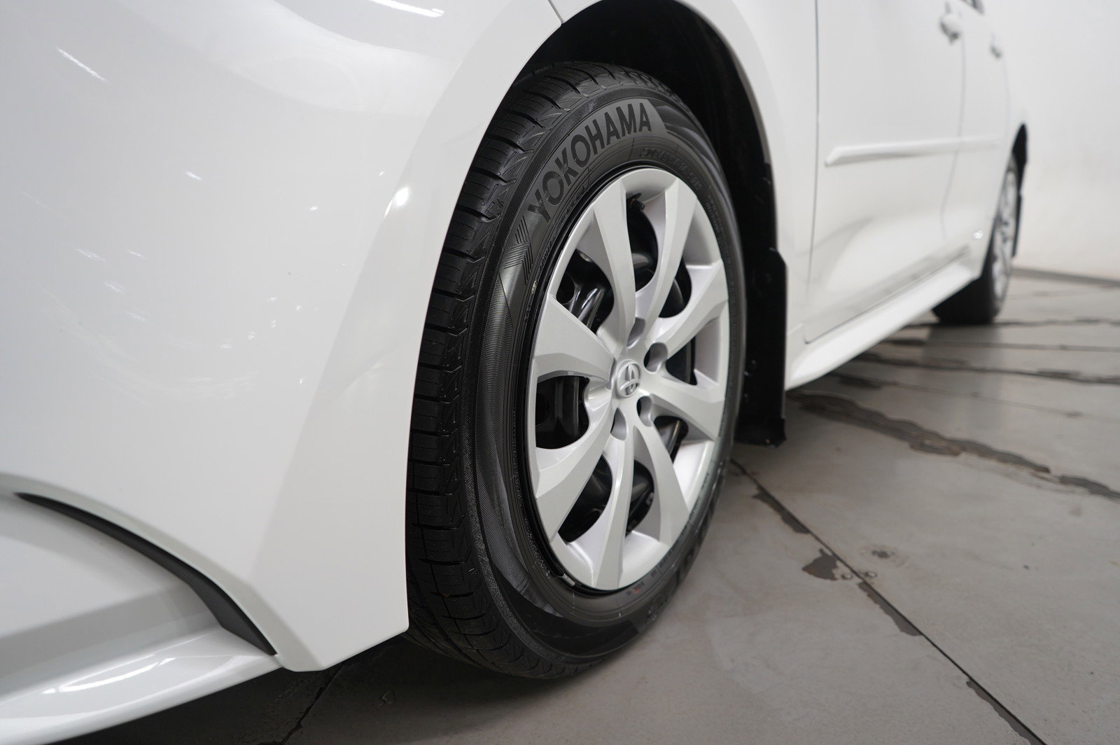 Used 2025 Toyota Corolla LE image 23