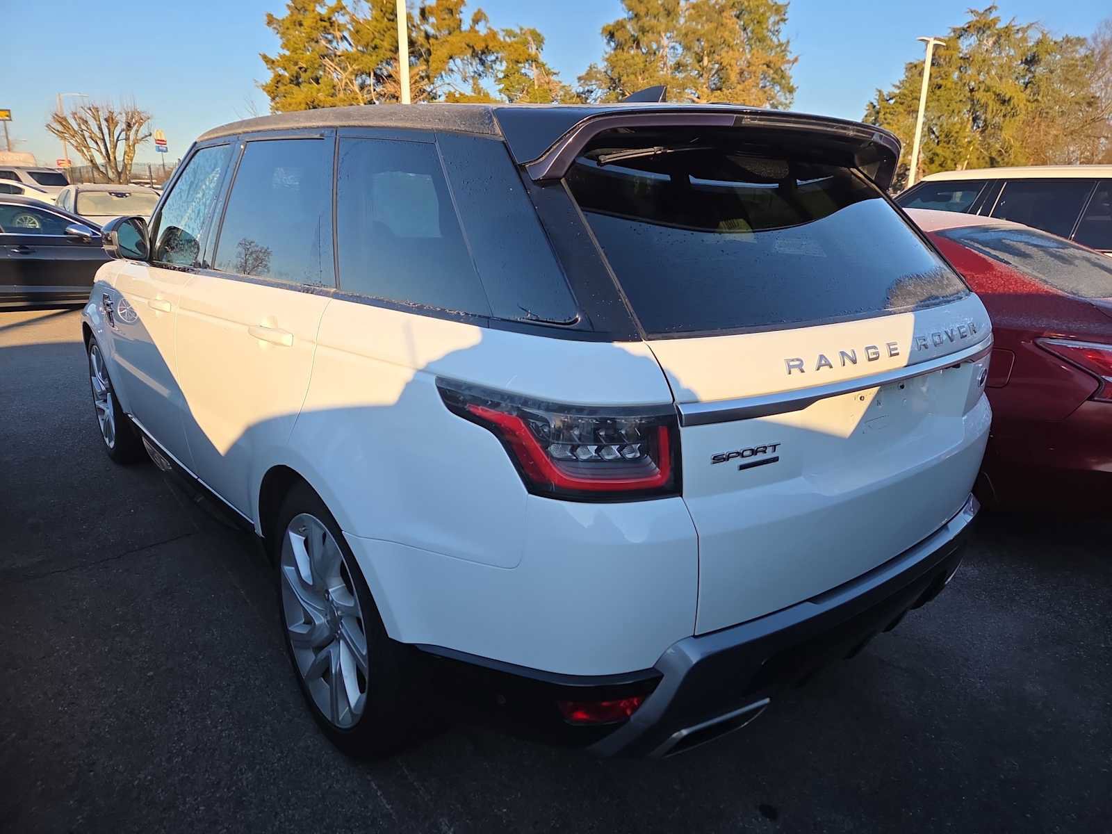 Used 2018 Land Rover Range Rover Sport HSE image 6