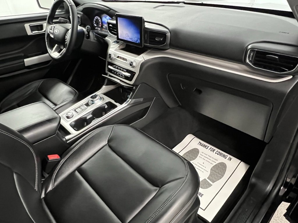 Used 2024 Ford Explorer XLT w/ Equipment Group 202A image 58