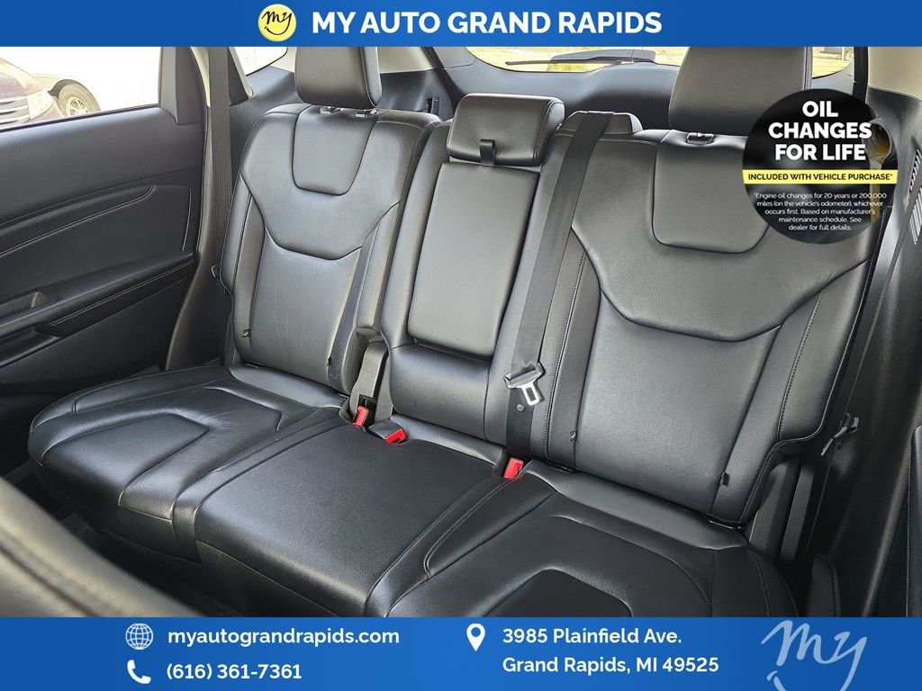 Used 2022 Ford Edge Titanium image 27