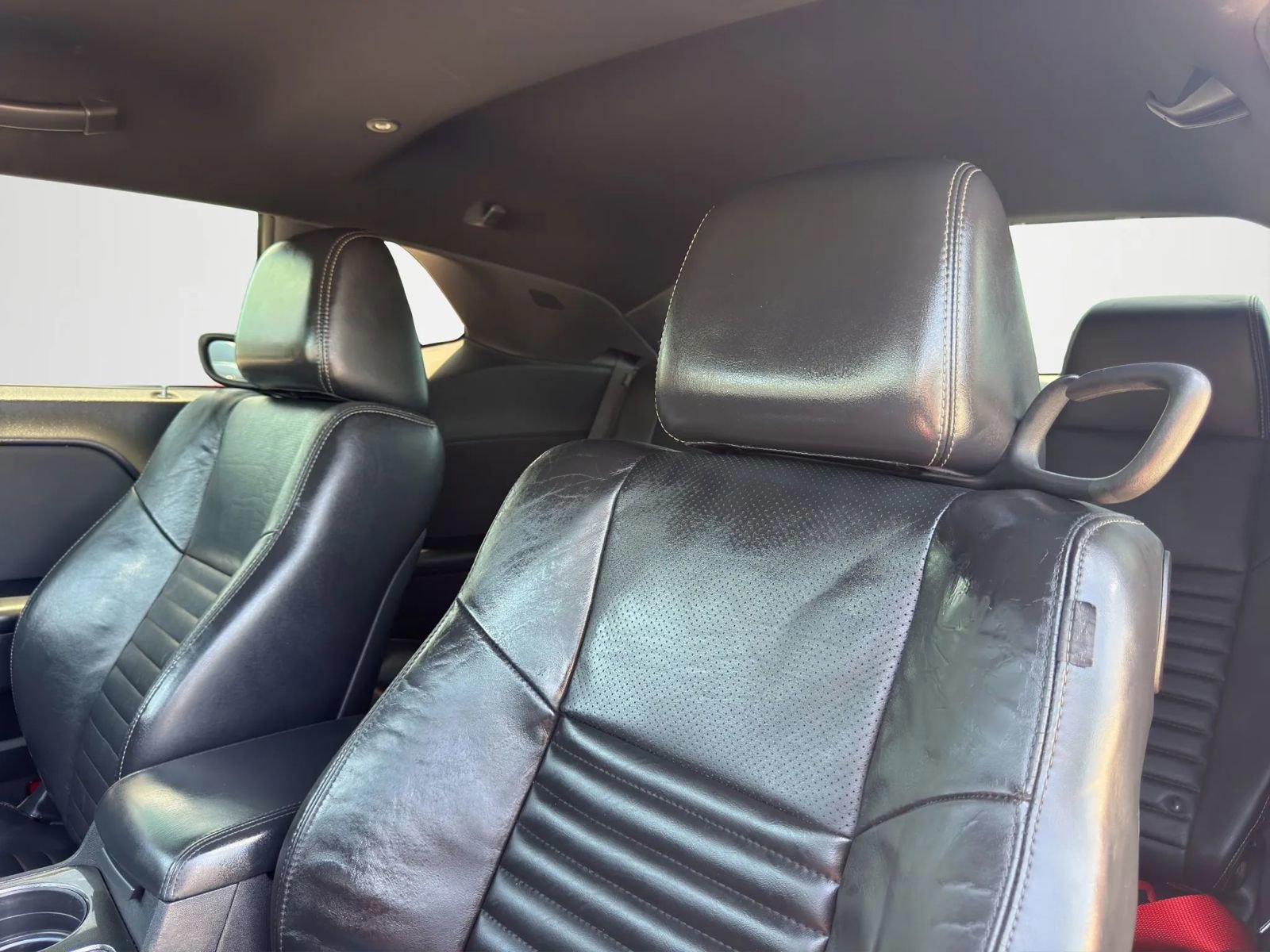 Used 2014 Dodge Challenger SRT8 Core RWD image 12