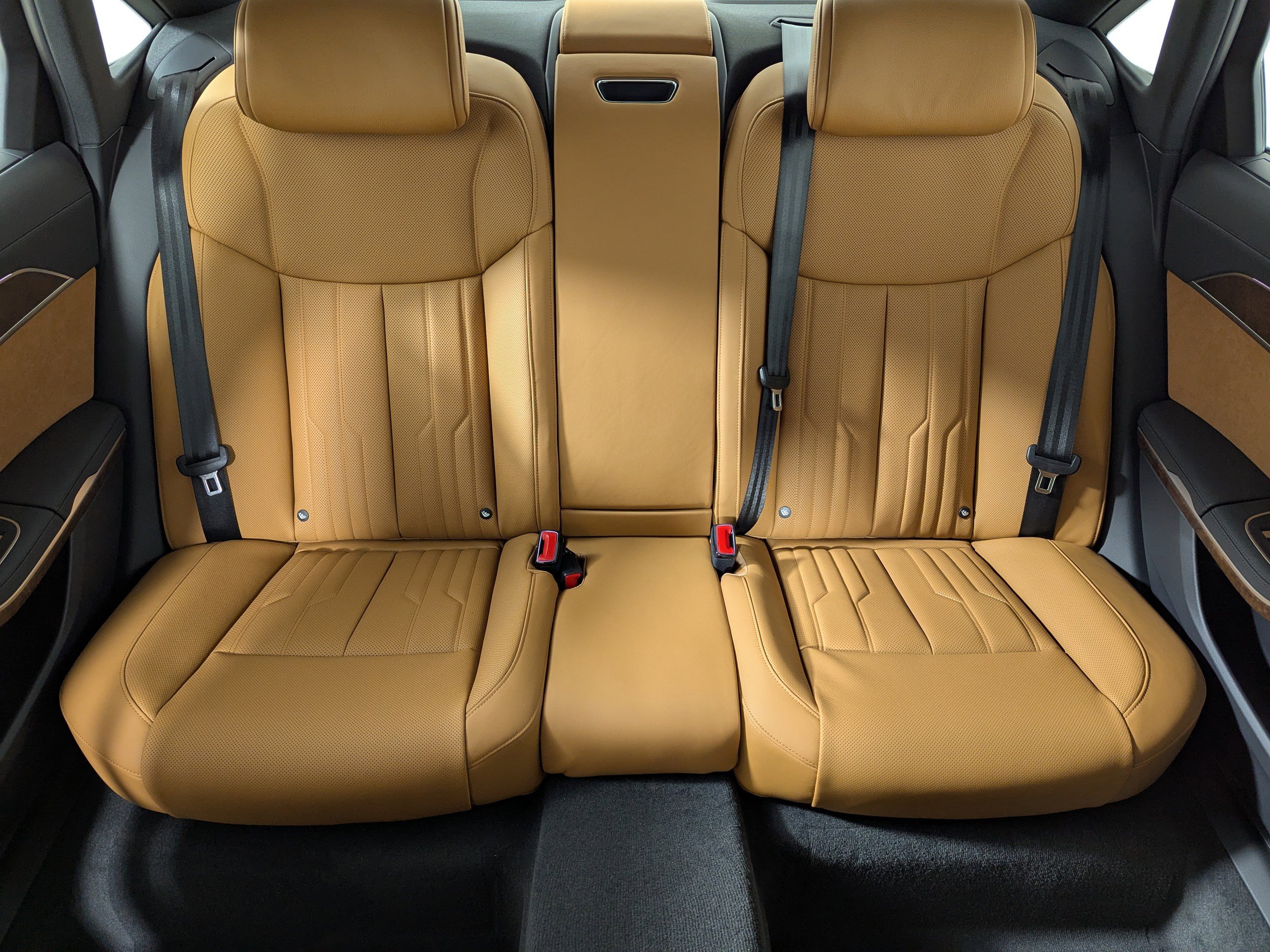 New 2025 Audi A8 L 3.0T image 13