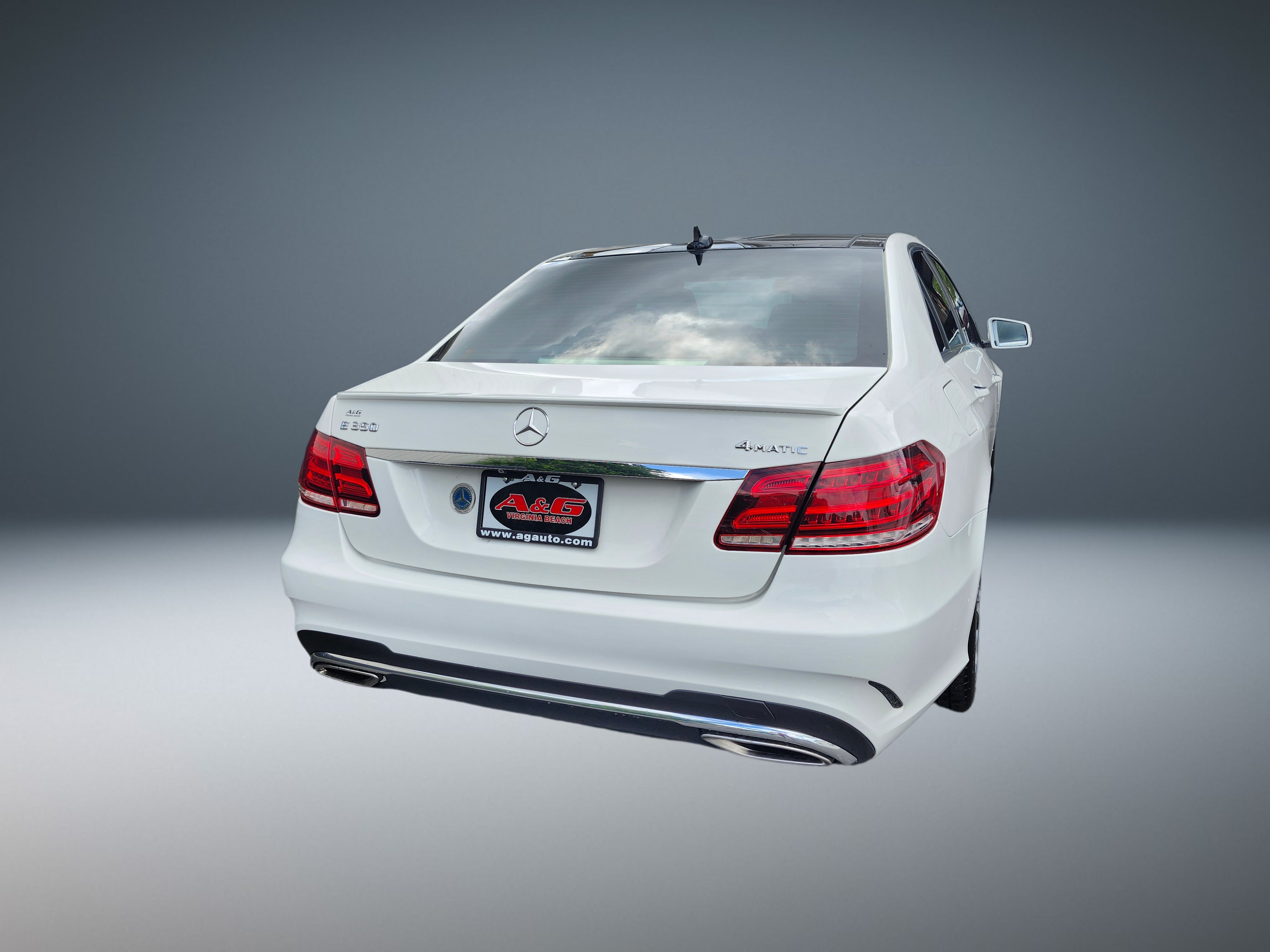 Used 2016 Mercedes-Benz E 350 4MATIC Sedan image 3