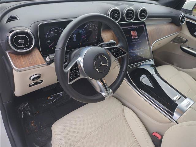 Used 2024 Mercedes-Benz GLC 300 4MATIC image 10