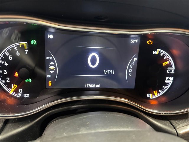 Used 2015 Jeep Grand Cherokee Altitude image 4