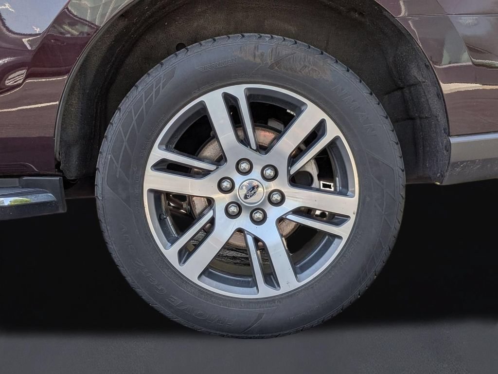 Used 2023 Ford Expedition Limited AWD/4WD image 11