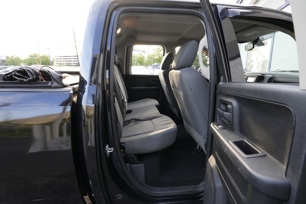 Used 2014 RAM 1500 Express w/ Ram Charger Package AWD/4WD image 32