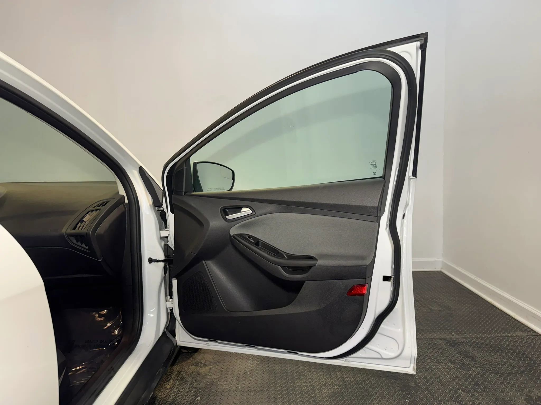 Used 2014 Ford Focus SE image 23