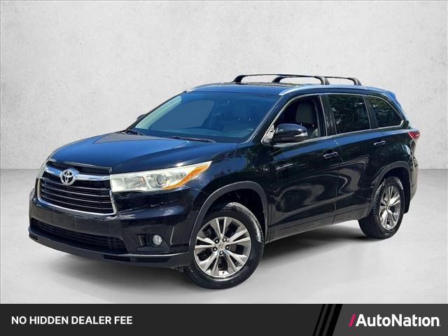 Used 2014 Toyota Highlander XLE AWD/4WD image 1