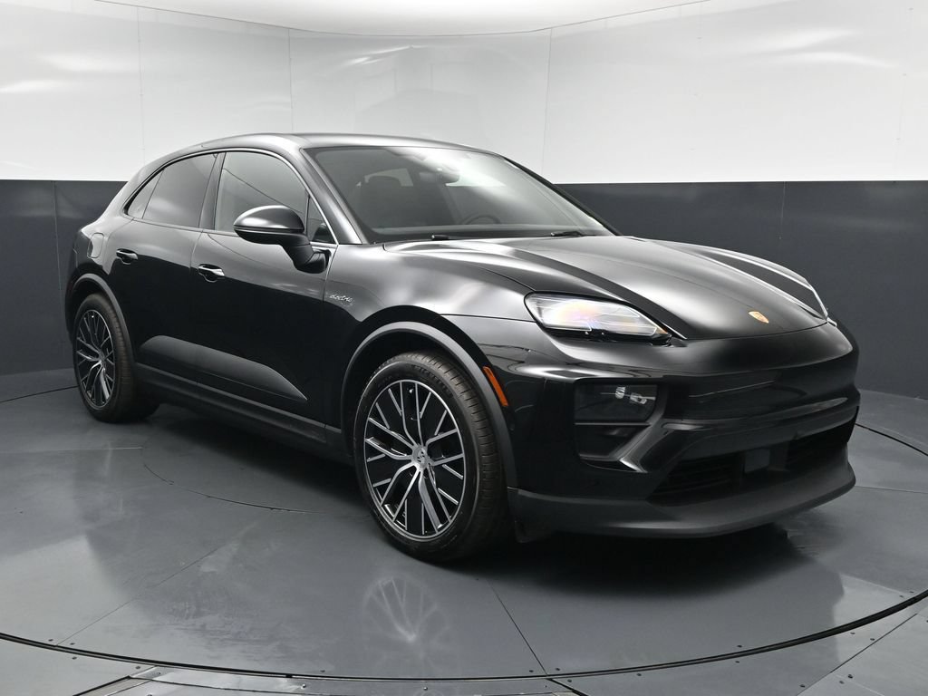 New 2026 Porsche Macan 4 Electric AWD/4WD image 13