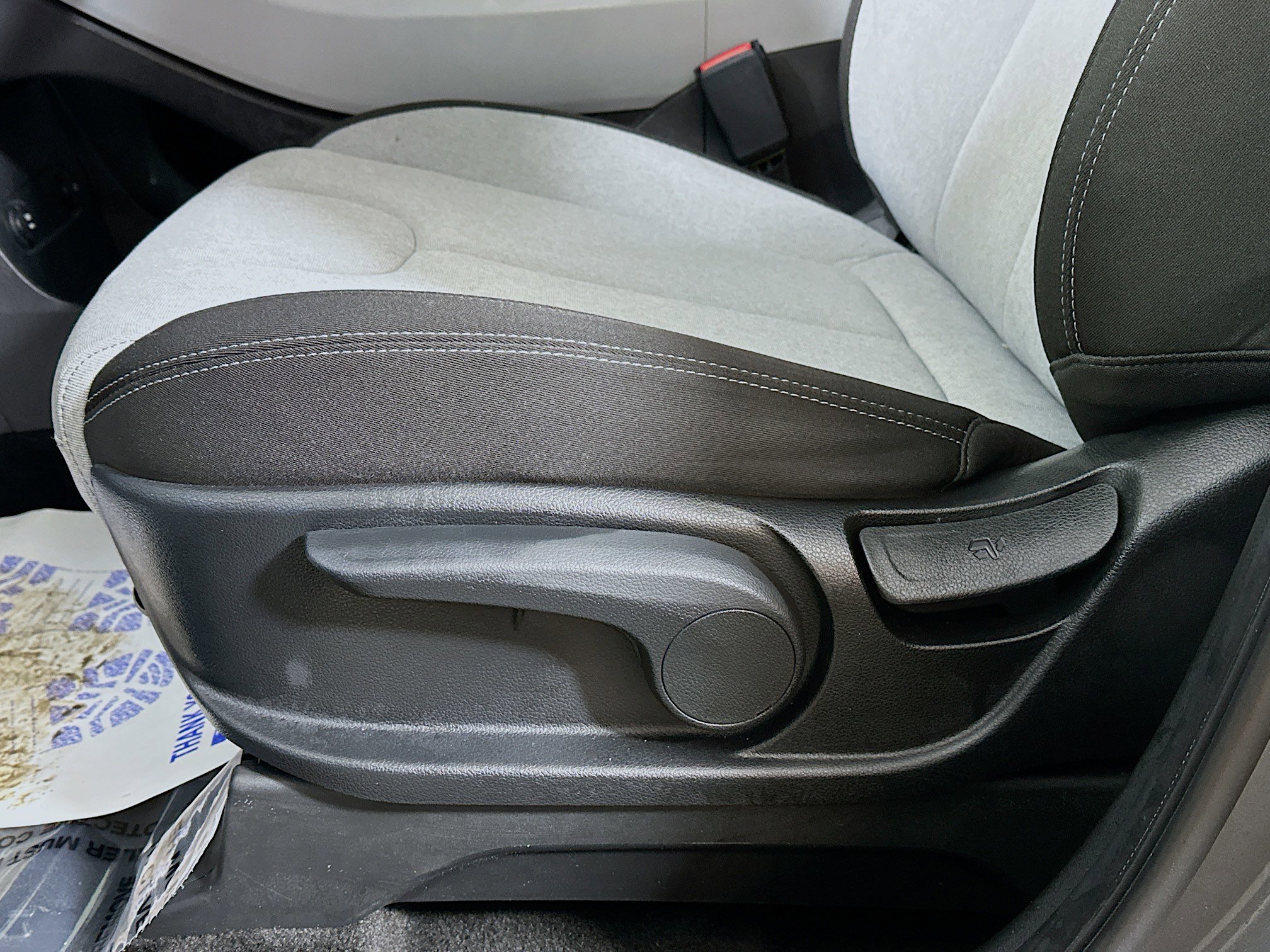 Used 2023 Hyundai Palisade SE w/ Cargo Package image 18