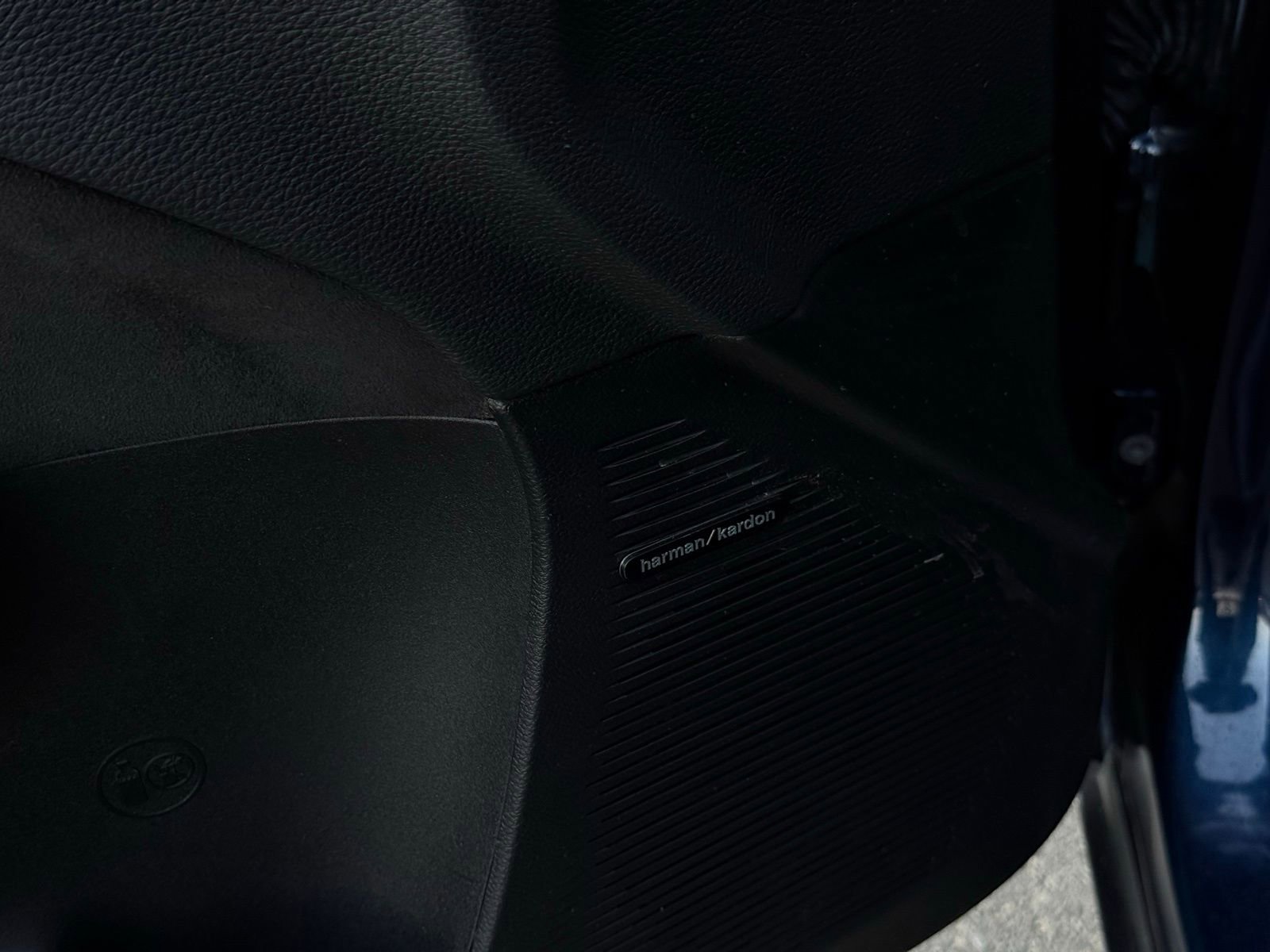 Used 2015 Dodge Challenger SRT Hellcat image 29