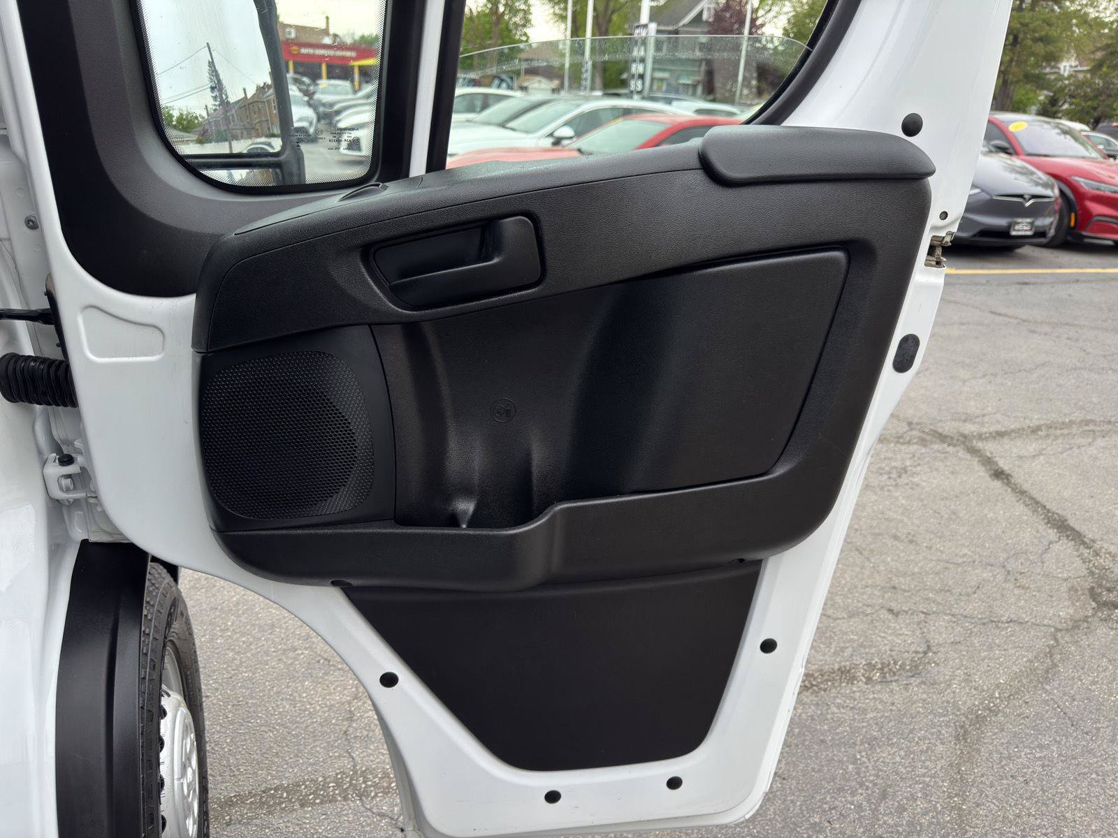 Used 2025 RAM ProMaster 2500 w/ Convenience Group FWD image 26