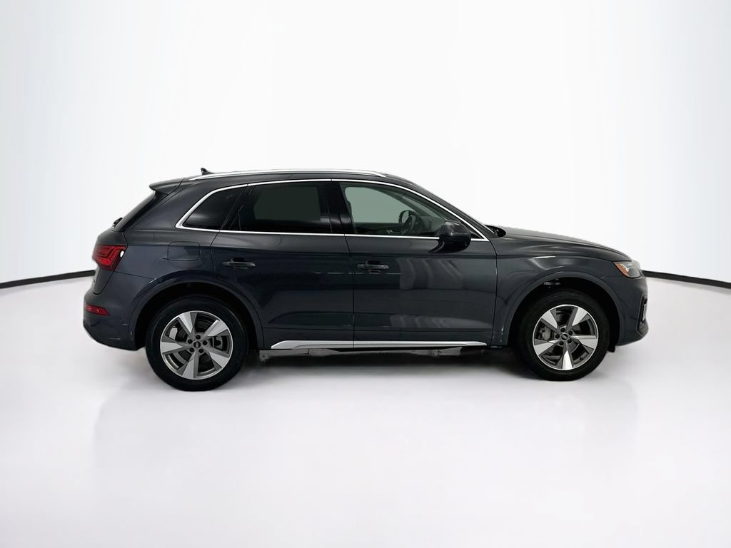 Used 2023 Audi Q5 2.0T Premium Plus w/ Premium Plus Package AWD/4WD image 4