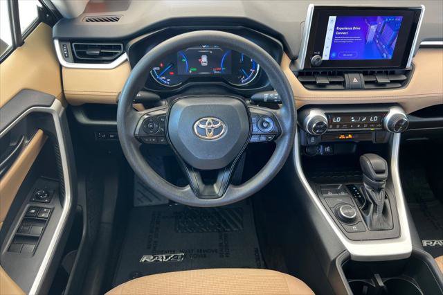 Certified 2023 Toyota RAV4 LE AWD/4WD image 15