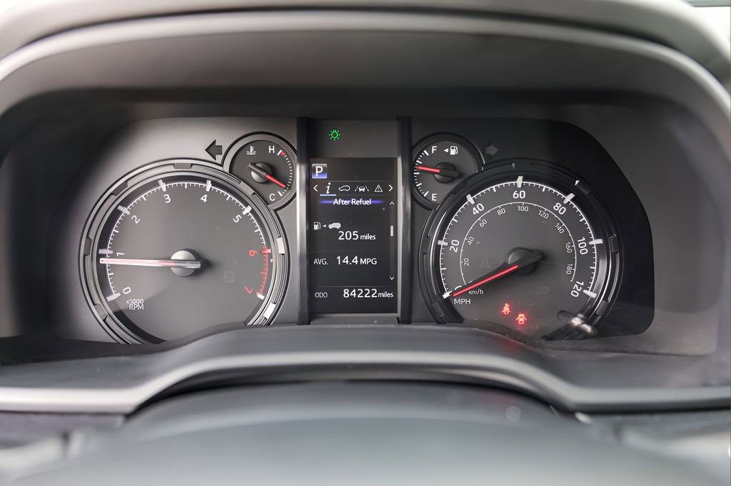 Used 2022 Toyota 4Runner SR5 AWD/4WD image 11