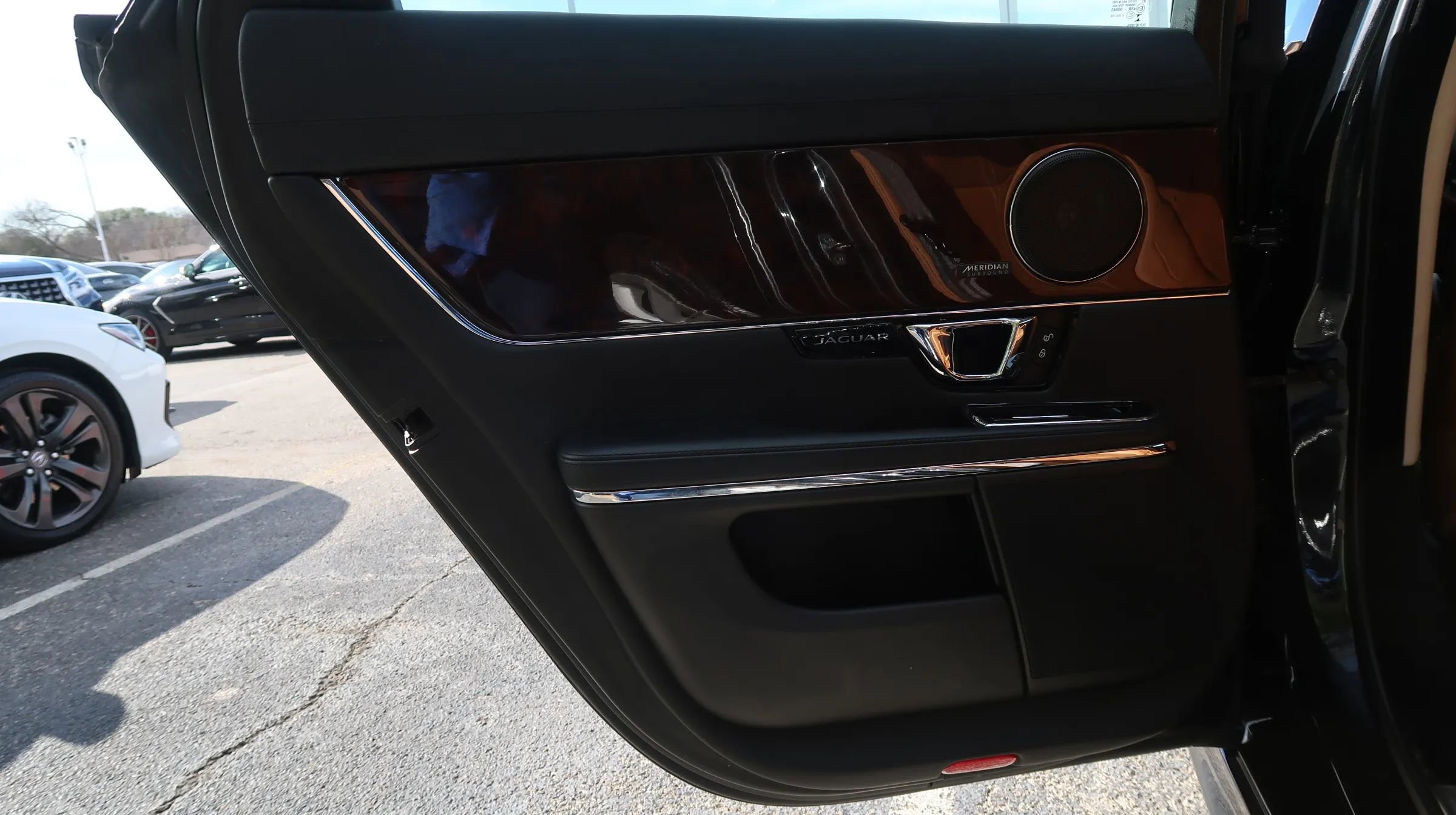 Used 2016 Jaguar XJ R-Sport AWD/4WD image 44