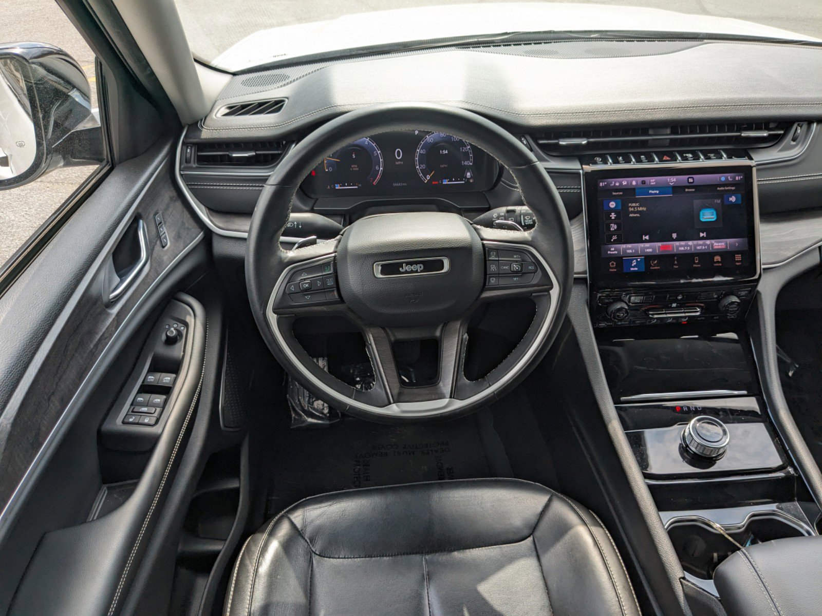 Used 2022 Jeep Grand Cherokee Limited image 17