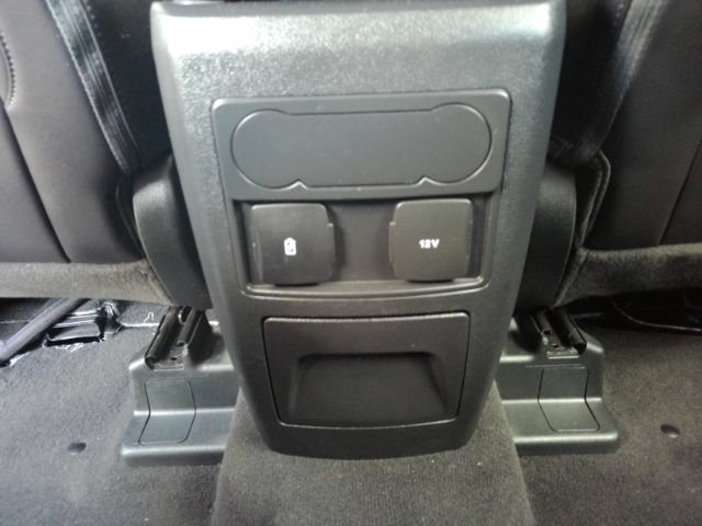 Used 2023 Ford Explorer XLT w/ Equipment Group 202A RWD image 28