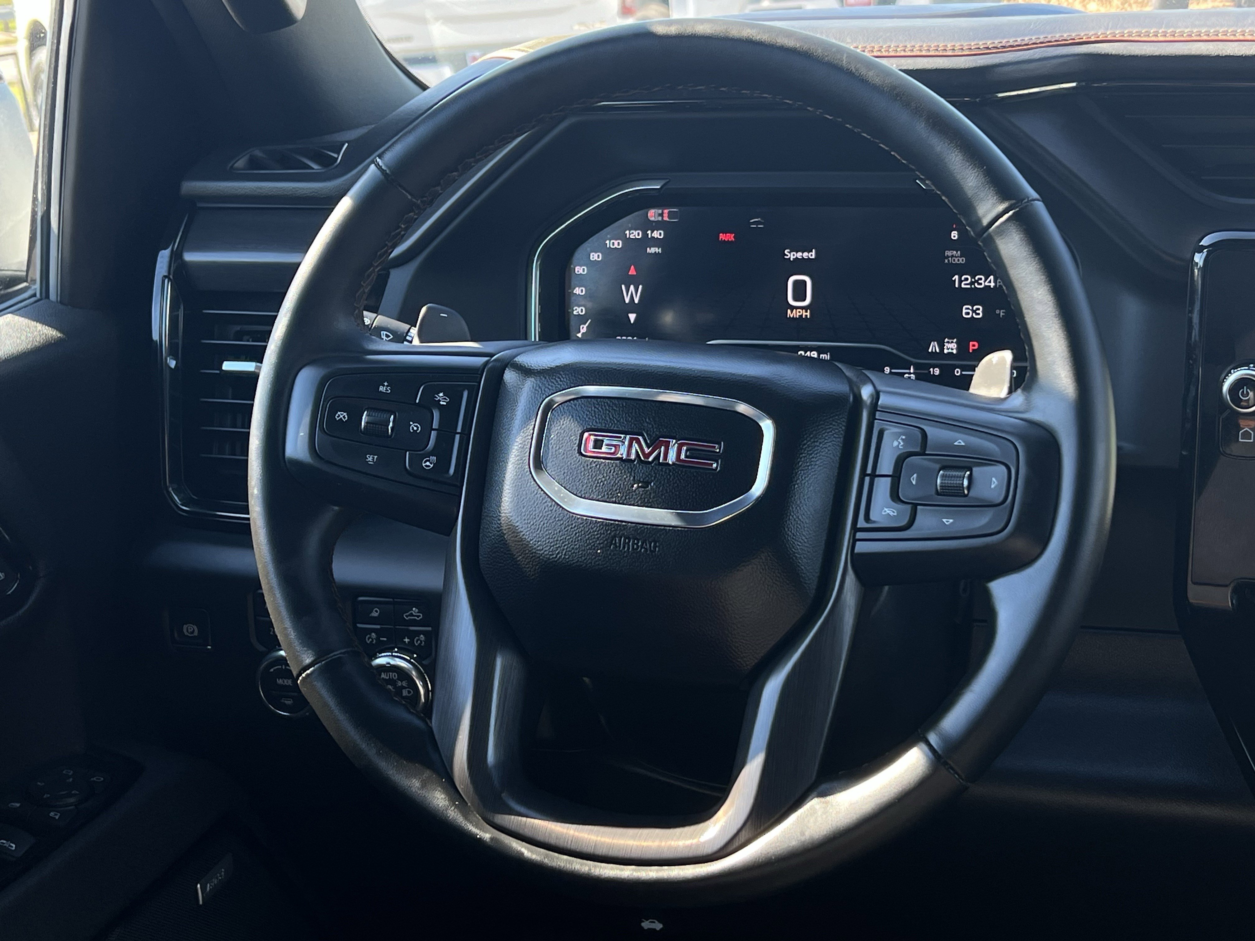 Used 2025 GMC Sierra 1500 AT4 image 11