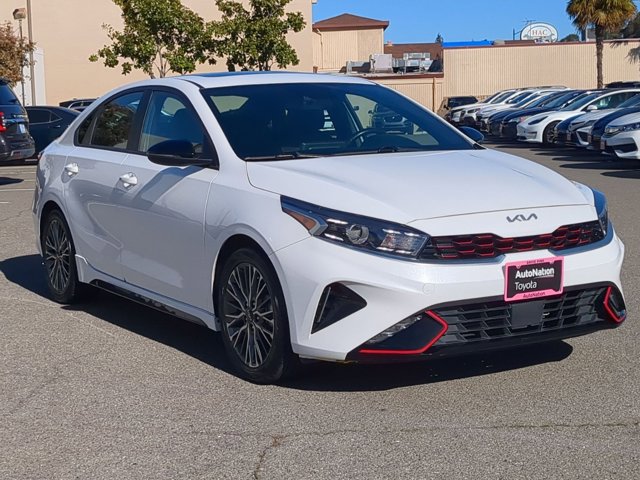 Used 2023 Kia Forte GT-Line w/ GT-Line Premium Package video 3